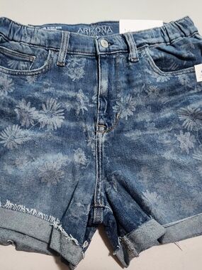 Arizona Jean Company Blue Floral Print Denim Shorts
